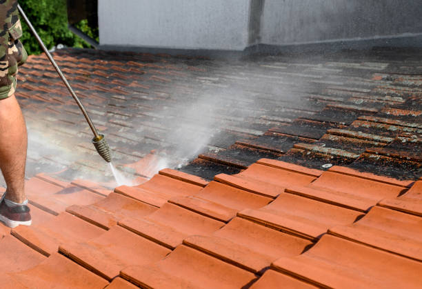 Why Choose Our Certified Pressure Washing Experts for Your Project Needs in Edisto, SC?
